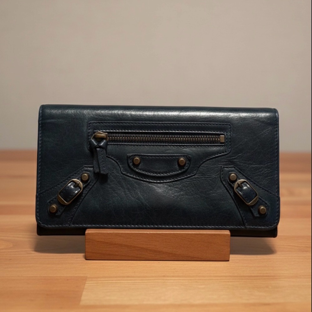 📌SOLD📌Balenciaga Navy Blue Leather Wallet With Dustbag - Picture 1 of 16